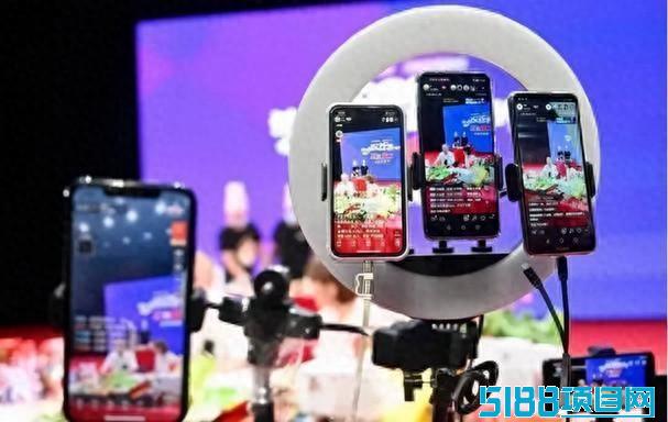抖音上典型的用“信息差”赚钱的主角，抖音黑科技软件！