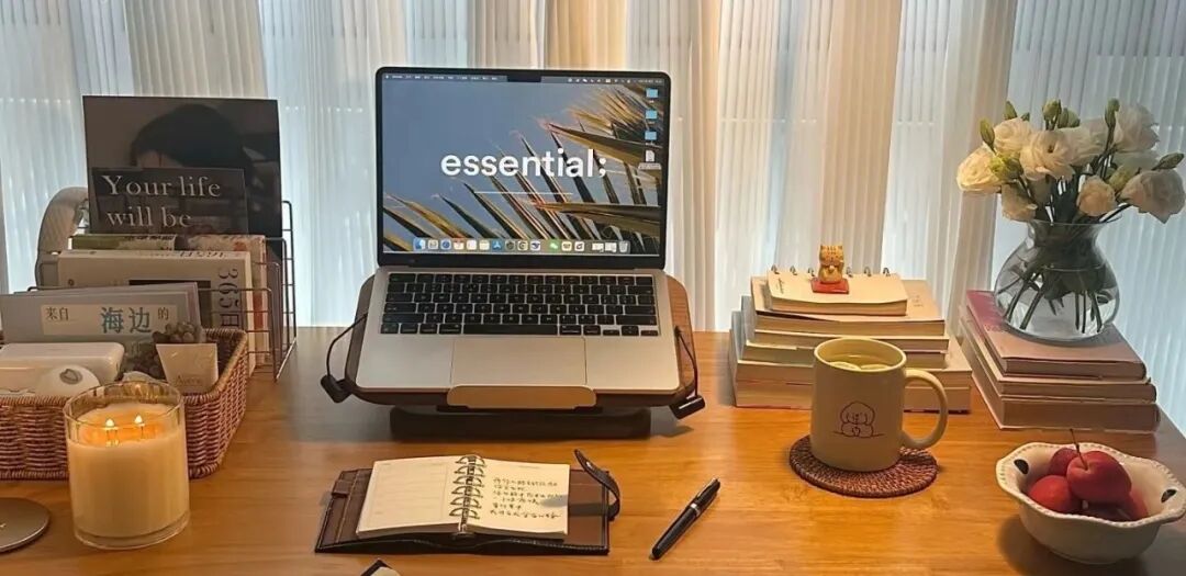 靠自媒体一个月挣了30W，一个人就能做的生意，就在这三个字里